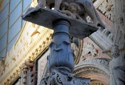 <p>Сиена. Piazza del Duomo‬‬‬‬‬‬‬. Сиенская волчица</p> Фото 31806 Рима, Италия