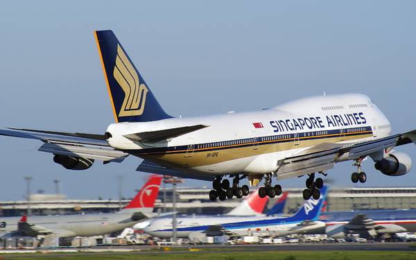 Singapore Airlines Boeing-747  Singapore Airlines 