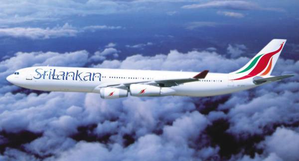 Лайнер Airbus A-320 авиакомпании  Srilankan Airlines 