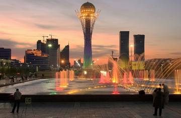 Казахстан отменит визы для туристов из 34 стран