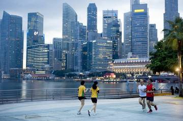 Сингапур празднует 50-летие независимости и предоставляет туристам различные привилегии