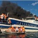 Из-за лесных пожаров с берегов Байкала эвакуированы десятки туристов