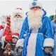 В Нью-Йорке прошел парад русских Дедов Морозов и Снегурочек