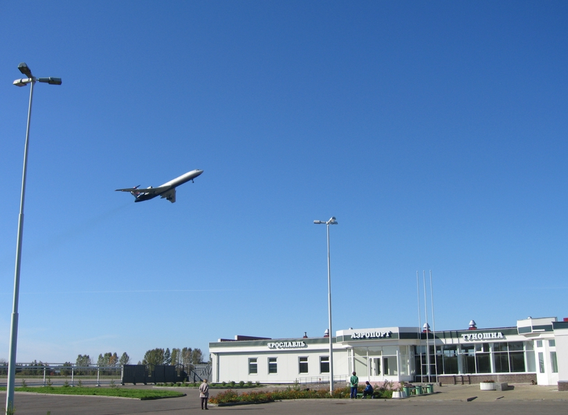 Из аэропорта Ярославля планируют открыть пять внутренних маршрутов и туристические чартеры