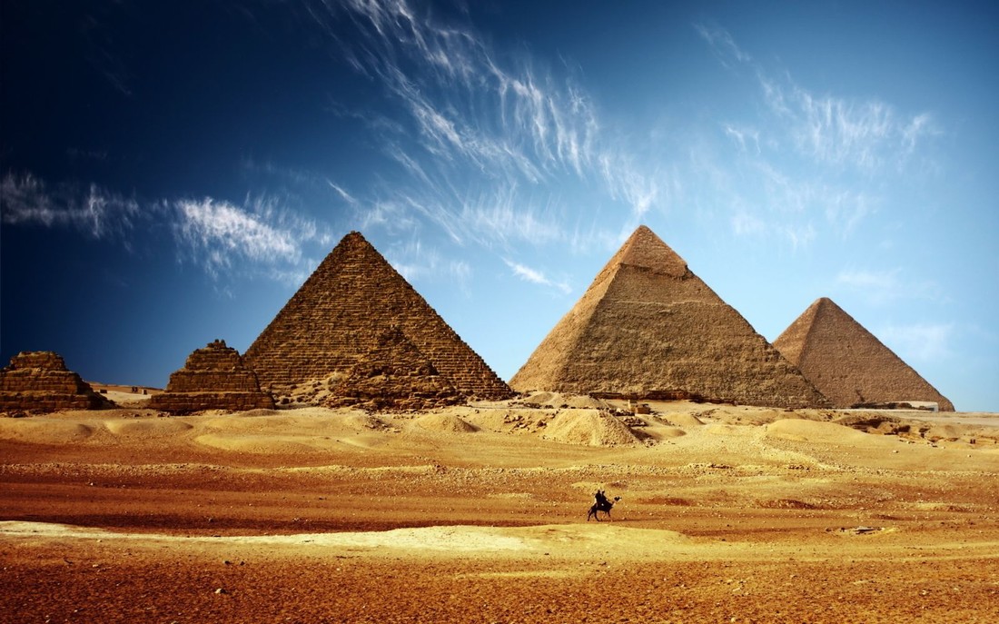 Египет, потеряв туристов, судорожно ищет способ на них заработать: вслед за визой дорожают достопримечательности
