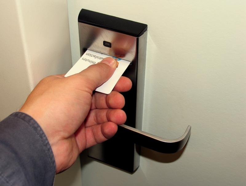 Создан электронный ключ, открывающий любую дверь в гостинице
