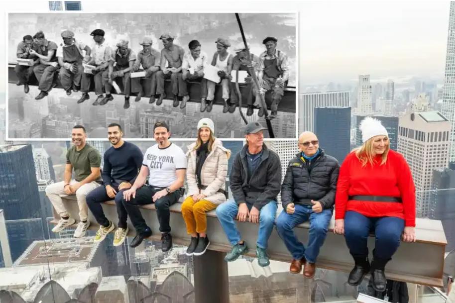 Новый аттракцион для туристов в Нью-Йорке теперь позволяет воссоздать культовую фотографию 1930–х годов на высоте 260 метров над землей