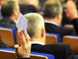 АТОР избавилась за неуплату от трех членов