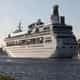 Норовирус на борту «Royal Caribbean», корабль плывет…