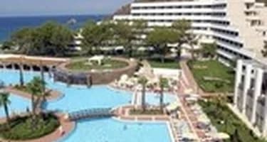 Цены на авиабилеты в Турцию выросли на 10%, но туроператоров больше волнует эскалация конфликта в Сирии