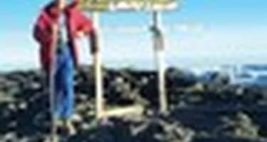 Американский турист дошел до точки: побит рекорд восхождения на Килиманджаро