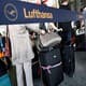 Lufthansa уступила бастующим