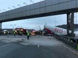 Авиакатастрофа во Внуково: самолет Red Wings из Пардубице развалился и загорелся при посадке в Москве