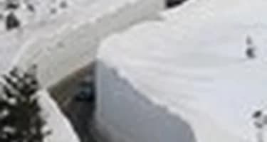 30 тыс. туристов-горнолыжников оказались заблокированы на курортах Австрии 30 тыс. туристов-горнолыжников оказались заблокированы на курортах Австрии