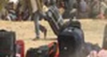 Места туристов на Джербе заняли ливийские беженцы Места туристов на Джербе заняли ливийские беженцы