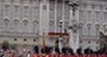 Королевский жест: в лондонских дворцах поселятся туристы Королевский жест: в лондонских дворцах поселятся туристы