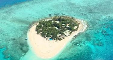 Отпуск в аду: на экзотическом острове туристам отключили воду, электричество и кормили баландой Отпуск в аду: на экзотическом острове туристам отключили воду, электричество и кормили баландой