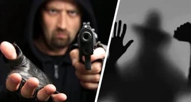 $12 тыс., 3 мобильника, 2 фотоаппарата, все кредитки: перепуганных российских туристов ограбили вооруженные бандиты $12 тыс., 3 мобильника, 2 фотоаппарата, все кредитки: перепуганных российских туристов ограбили вооруженные бандиты