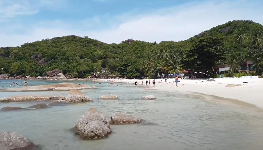 Российский турист объехал остров Самуи и назвал 3 идеальных пляжа из 16 имеющихся Российский турист объехал остров Самуи и назвал 3 идеальных пляжа из 16 имеющихся