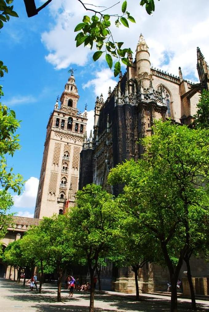 Испания - Внутренний дворик Кафедрального собора