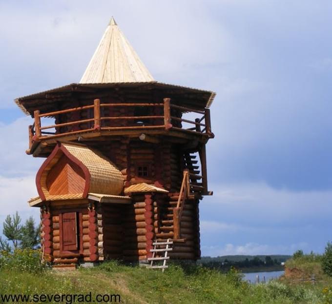 Россия - Сторожевая башня на территории усадьбы Арлазорова