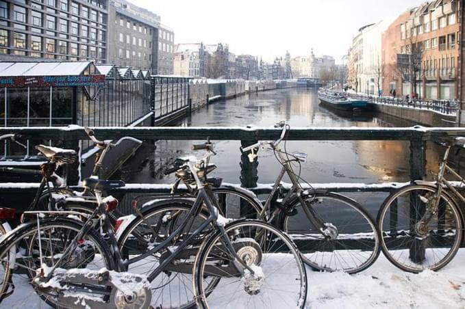 Нидерланды - И конечно же - велосипеды повсюду, даже зимой