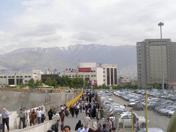 Иран - Тегеран. Вид на горы