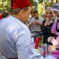 <html><body><p>Туристическая Сирия: празднованию Всемирного дня туризма в Дамаске 27.09.2013 года. Фото Анхар Кочневой.</p></body></html>