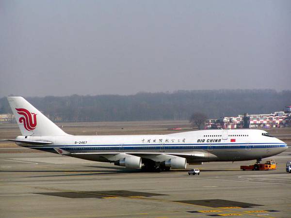 Лайнер Airbus A-320 авиакомпании  Air China 