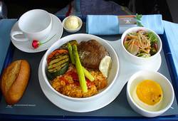 Бортовое питание в Austrian Airlines Фото Austrian Airlines 
