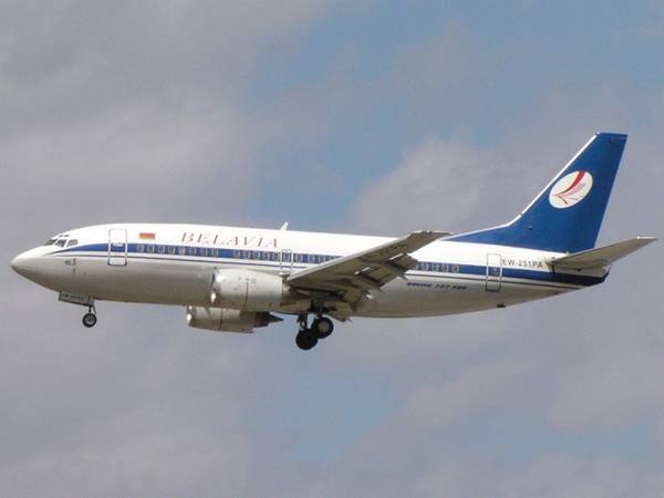 Лайнер Boeing-737 авиакомпании  Белавиа 