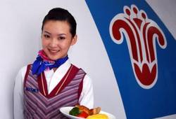 Стюардесса авиакомпании Фото China Southern Airlines 