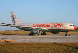 Лайнер Airbus A-320 авиакомпании Фото New Livingston Spa 