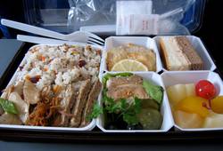 Завтрак в салоне авиакомпании Фото Southwest Airlines 