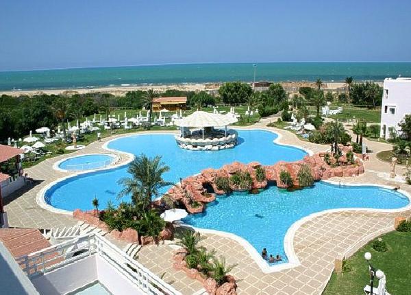 Тунис ожидает увеличения авиаперевозки и повышения цен на отели