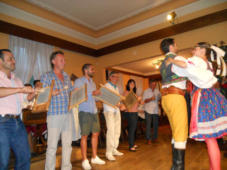 В одной из серии рекламных туров турагенты побывали в фольклорном ресторане «У Марчану» в Праге