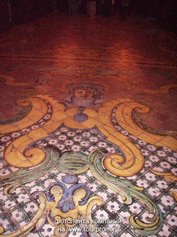 мозаичный пол музея