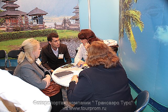 В рамках работы выставки проходило много переговоров с представителями зарубежных партнеров и региональных агентств.