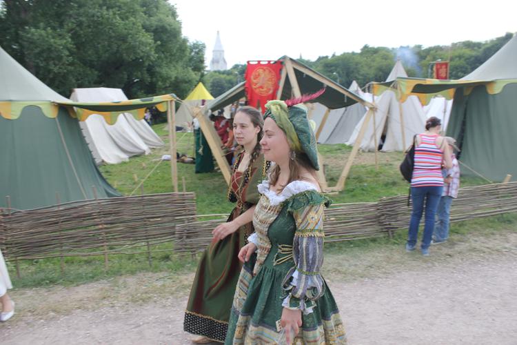 «Времена и Эпохи»: средневековые дамы