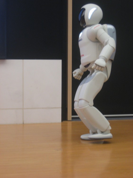 Япония - Токио.Шоу робота-гуманоида Asimo и не только.