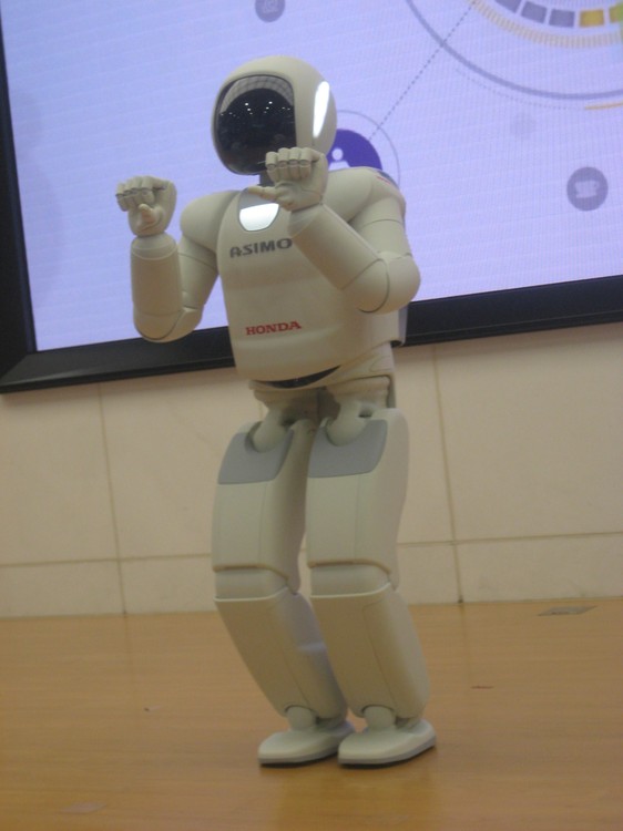 Япония - Токио.Шоу робота-гуманоида Asimo и не только.