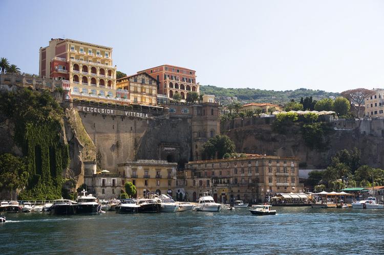 Италия - Marina Piccolo и отель Excelsor Vittoria