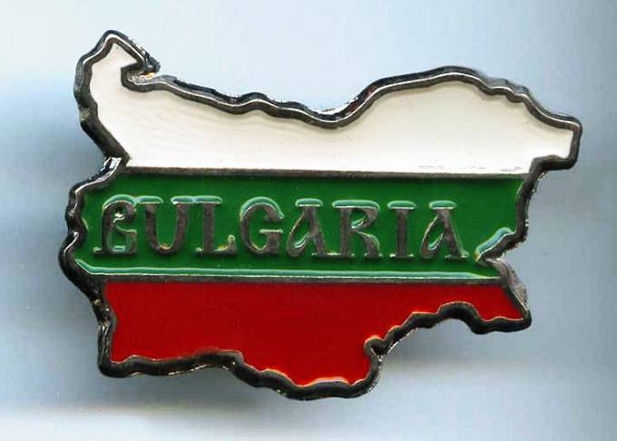 Сувениры из Бургаса, Болгария. Сувенир - магнит с болгарским флагом