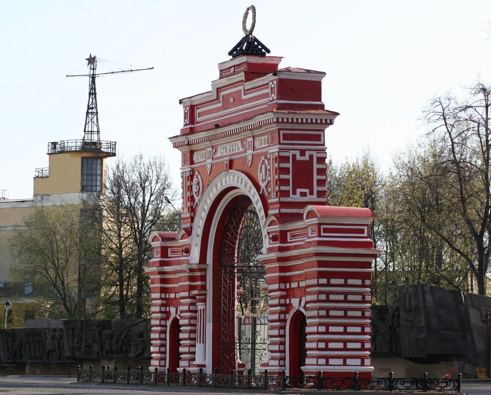 Красные ворота москва
