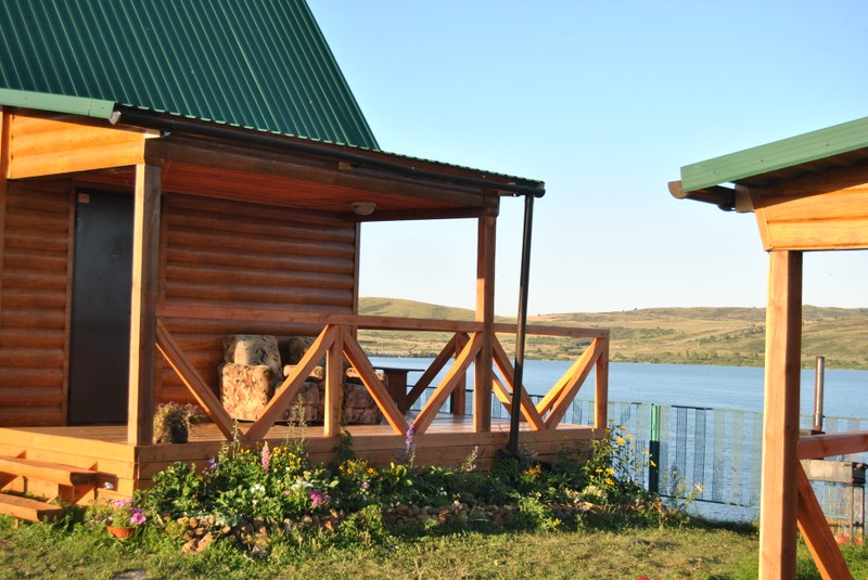 База отдыха у озера алтайский край