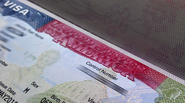 Для получения визы в США у туристов могут запросить пароли от соцсетей 