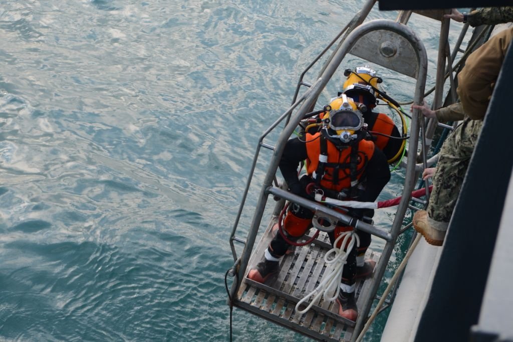 ЧП в Таиланде: после аварии катера погибли 18 туристов, 39 числятся в пропавших без вести