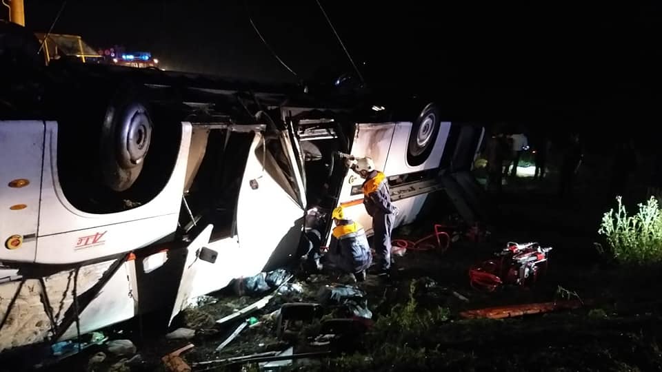 Автобус вылетел в кювет: погибли шесть российских туристов