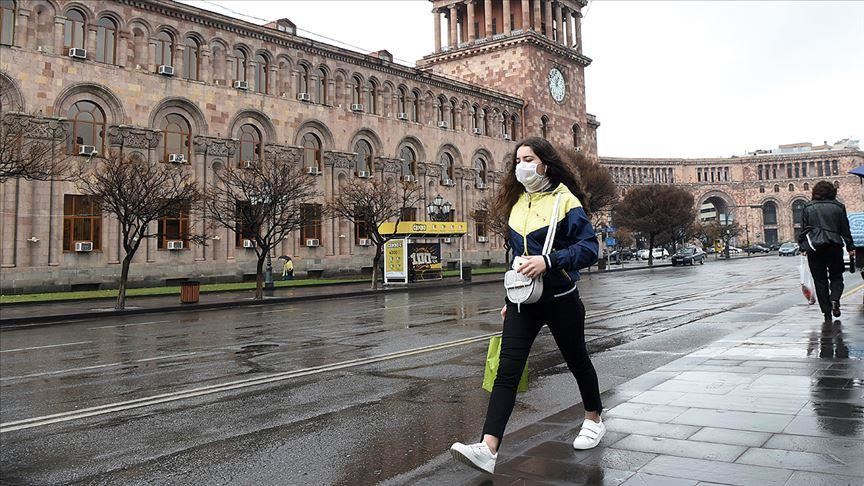 Коронавирус в Армении: общественный транспорт остановлен, все блокировано