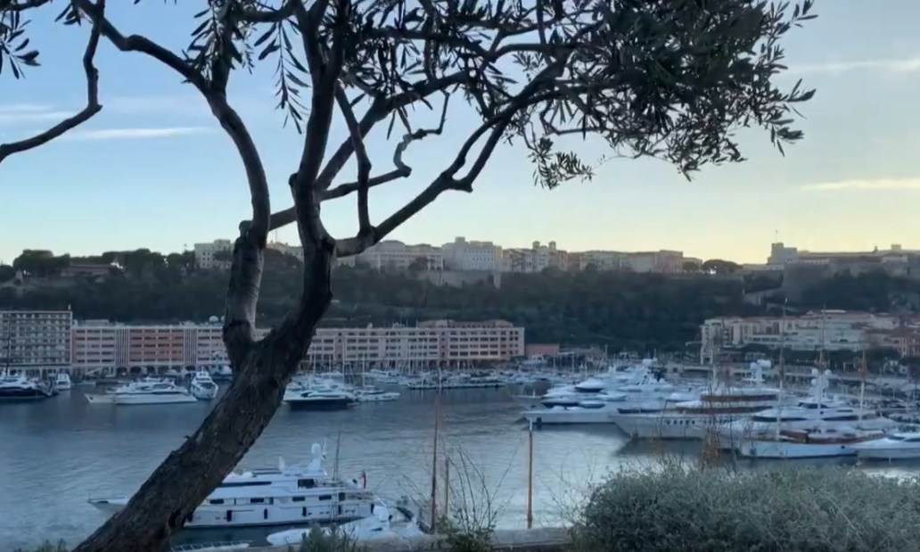 Монако продлило комендантский час и другие ограничения